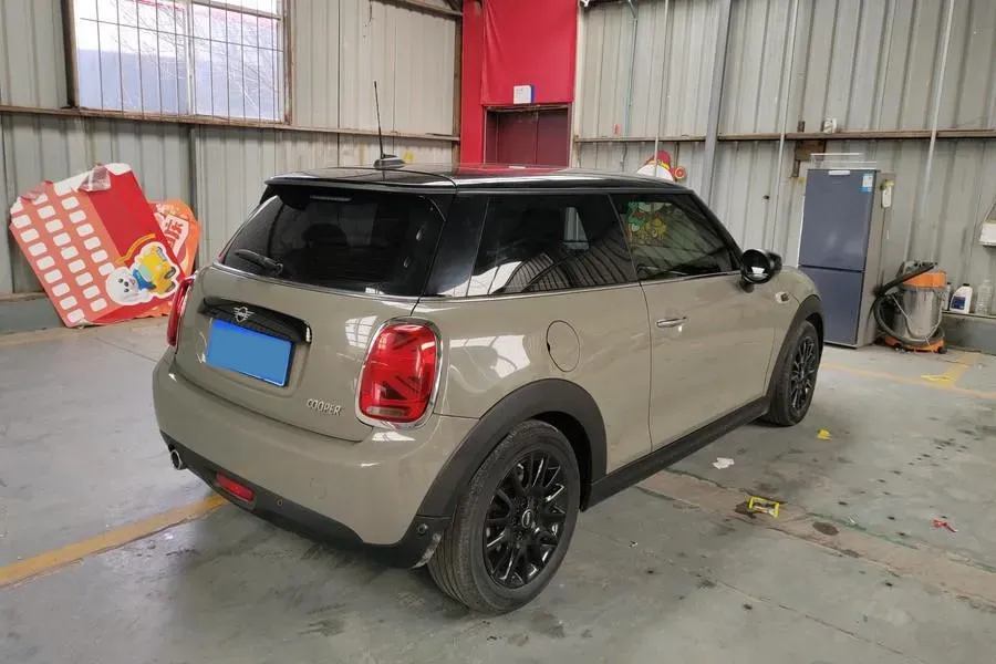 2021 MINI MINI 1.5T 136HP L3 7DCT,autocango,china used car exporter,china ev exporter,chinese used car exporter,chinese used ev exporter