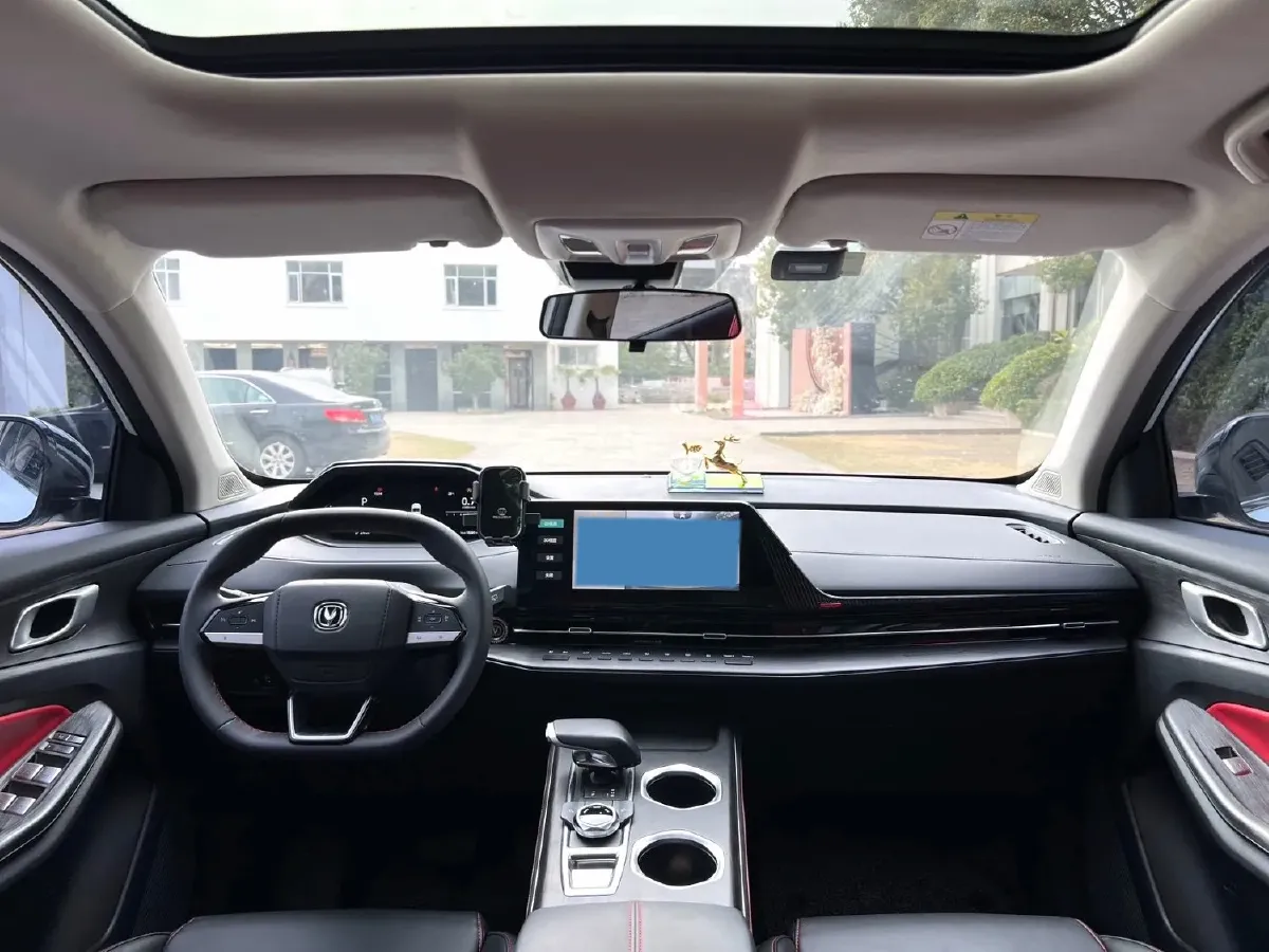 2022 ChangAn Oshan X7 Plus 1.5T 188HP L4 7DCT,autocango,china used car exporter,china ev exporter,chinese used car exporter,chinese used ev exporter