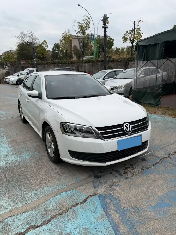 2013 Volkswagen Lavida 1.6L 110HP L4 6AT,autocango,china used car exporter,china ev exporter,chinese used car exporter,chinese used ev exporter