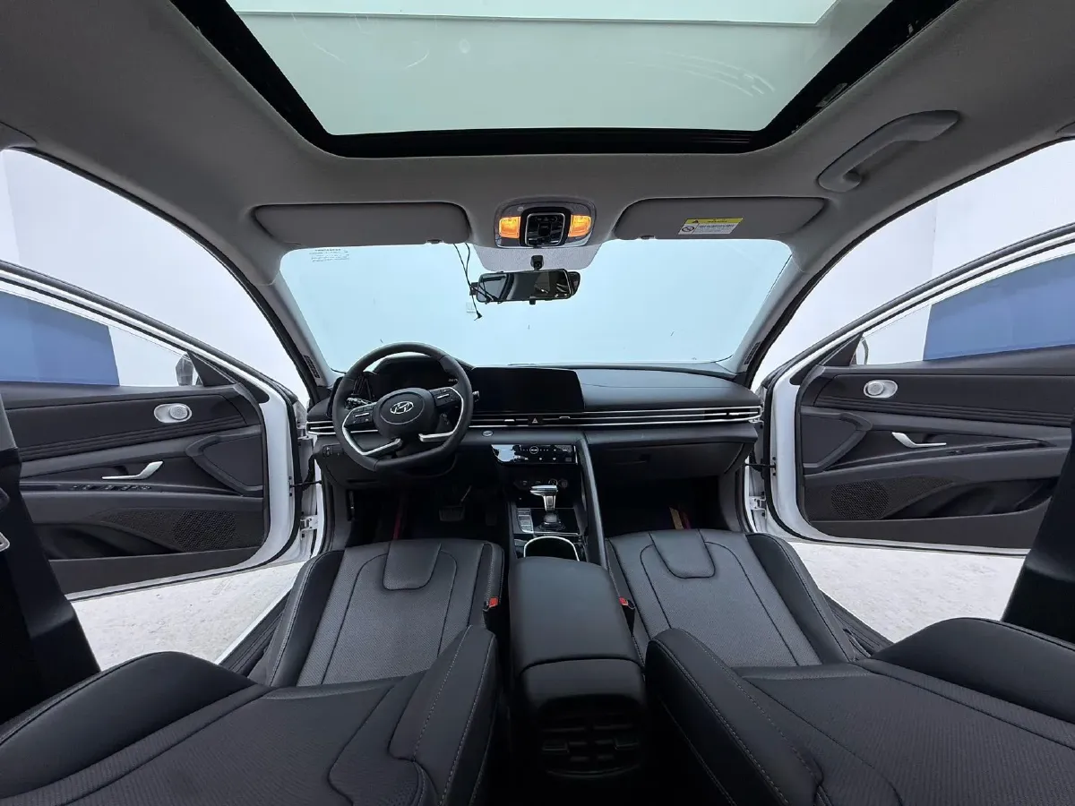 2022 Hyundai Elantra 1.5L 115HP L4 CVT,autocango,china used car exporter,china ev exporter,chinese used car exporter,chinese used ev exporter