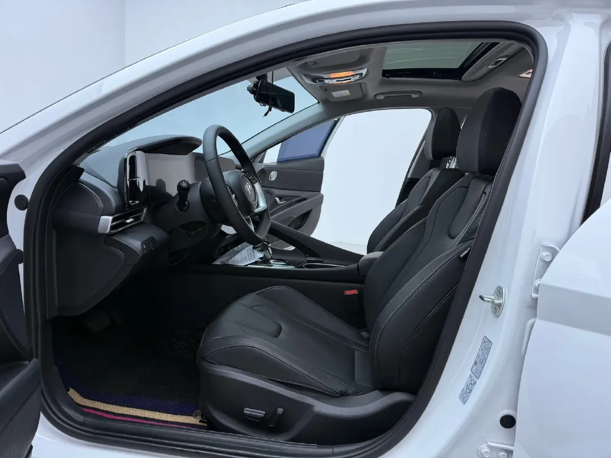 2022 Hyundai Elantra 1.5L 115HP L4 CVT,autocango,china used car exporter,china ev exporter,chinese used car exporter,chinese used ev exporter