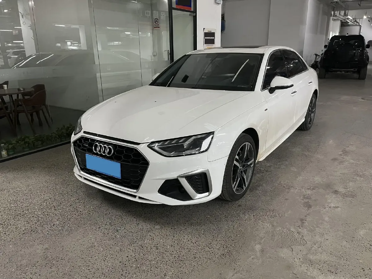 2020 Audi A4L 2.0T 190HP L4 7DCT,autocango,china used car exporter,china ev exporter,chinese used car exporter,chinese used ev exporter