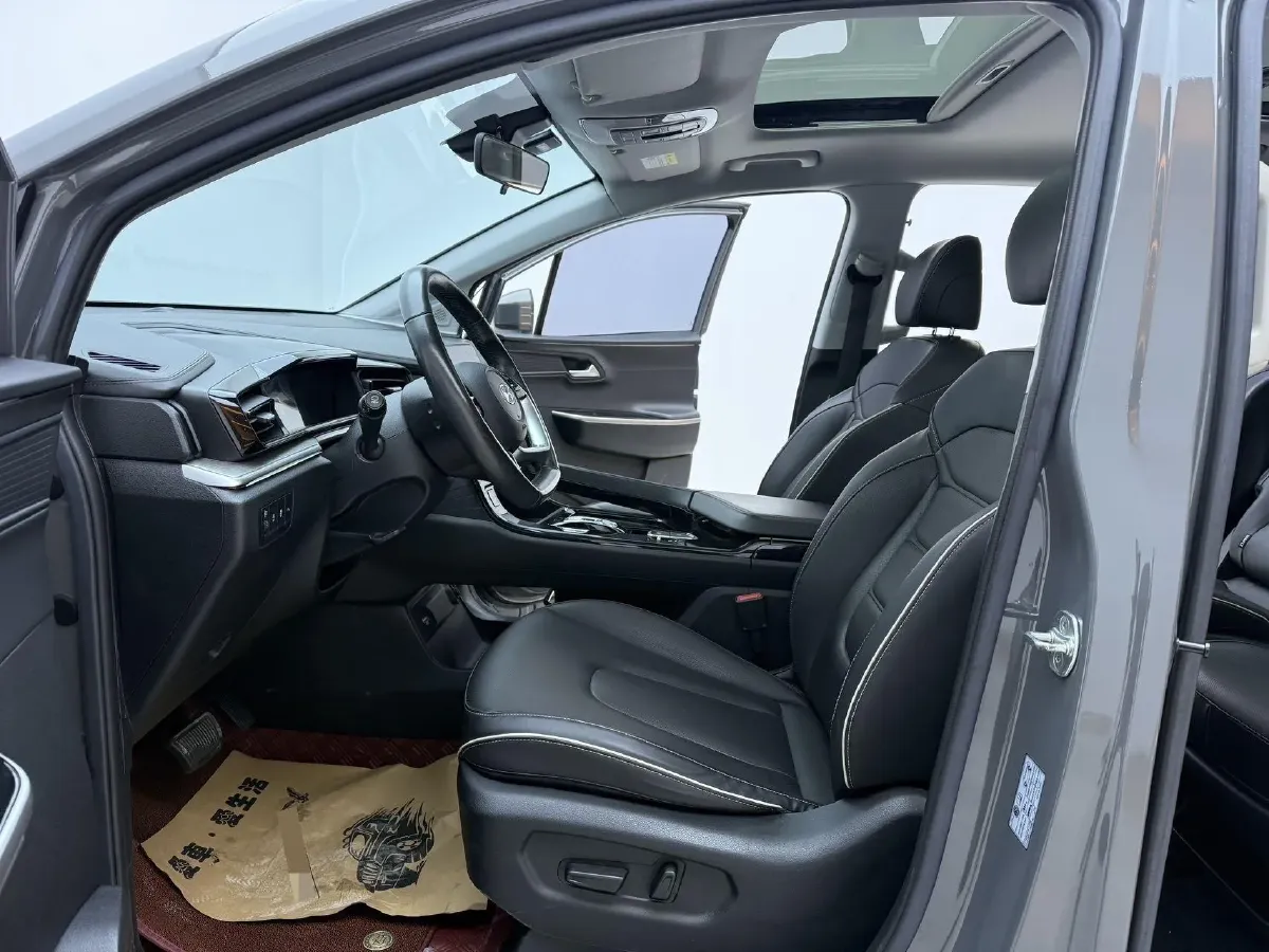 2021 Hyundai Custo 1.5T 170HP L4 8AT,autocango,china used car exporter,china ev exporter,chinese used car exporter,chinese used ev exporter