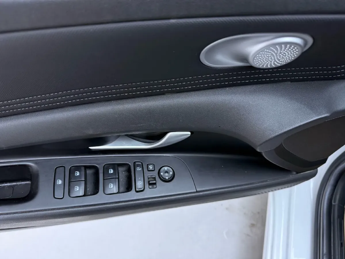 2021 Hyundai Elantra 1.5L 115HP L4 CVT,autocango,china used car exporter,china ev exporter,chinese used car exporter,chinese used ev exporter