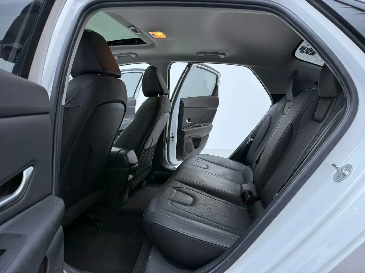 2021 Hyundai Elantra 1.5L 115HP L4 CVT,autocango,china used car exporter,china ev exporter,chinese used car exporter,chinese used ev exporter