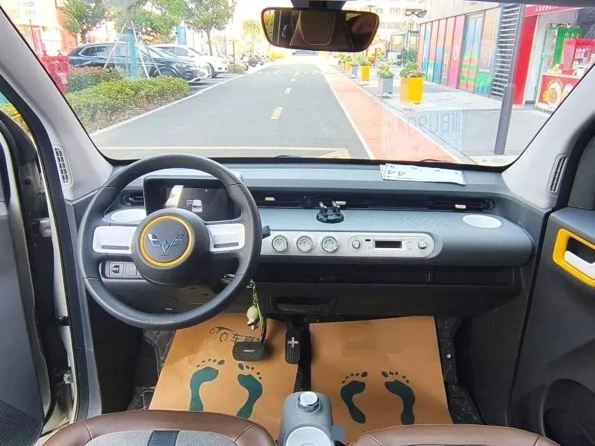 2022 WuLing HongGuang MINI EV BEV 26.5KWH,autocango,china used car exporter,china ev exporter,chinese used car exporter,chinese used ev exporter