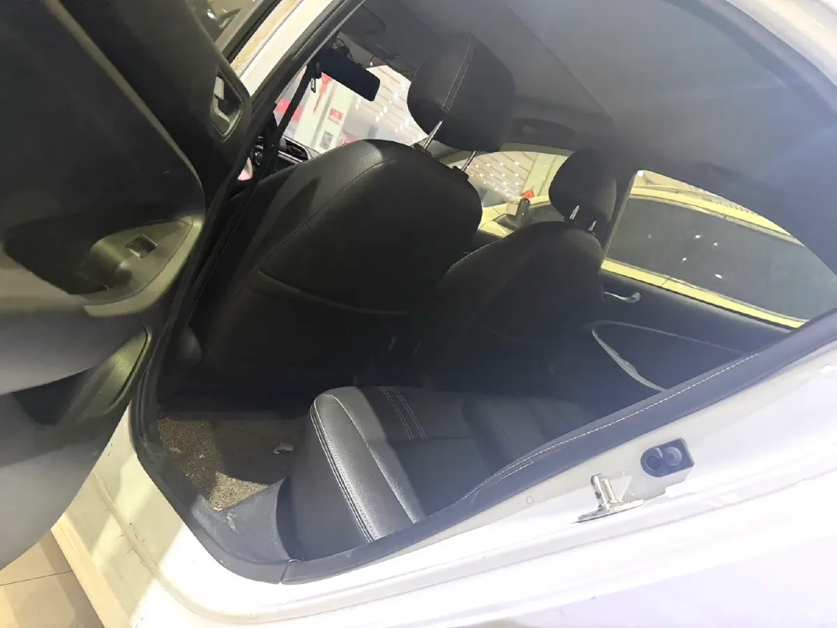 2017 Hyundai Reina 1.4L 95HP L4 4AT,autocango,china used car exporter,china ev exporter,chinese used car exporter,chinese used ev exporter