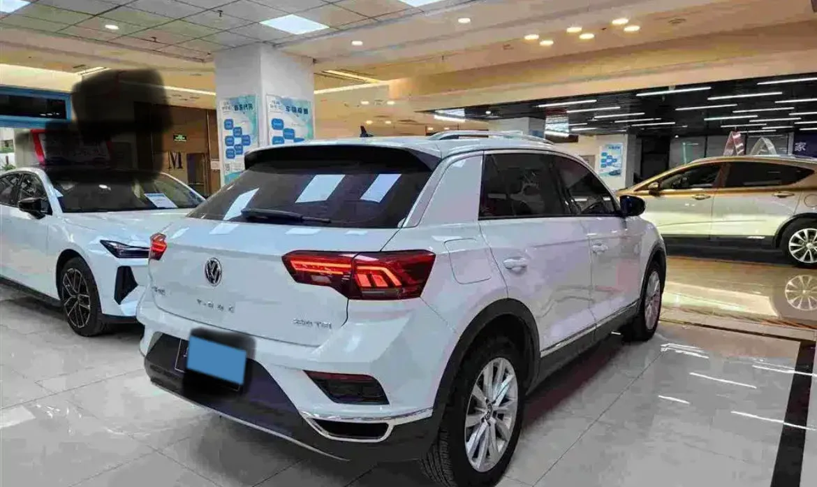 2022 Volkswagen T-Roc 1.4T 150HP L4 7DCT,autocango,china used car exporter,china ev exporter,chinese used car exporter,chinese used ev exporter