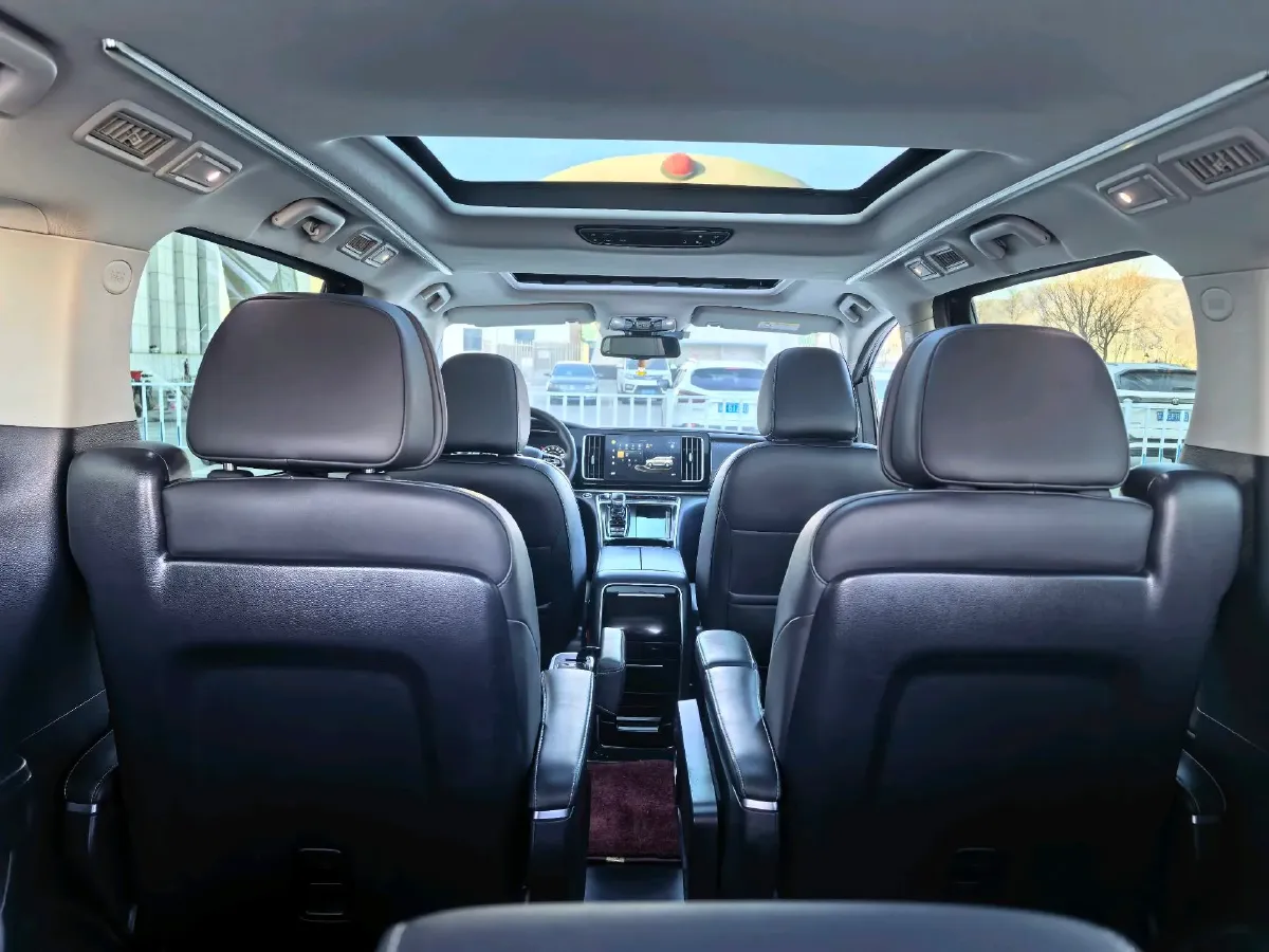 2021 GAC Trumpchi M8 2.0T 252HP L4 8AT,autocango,china used car exporter,china ev exporter,chinese used car exporter,chinese used ev exporter