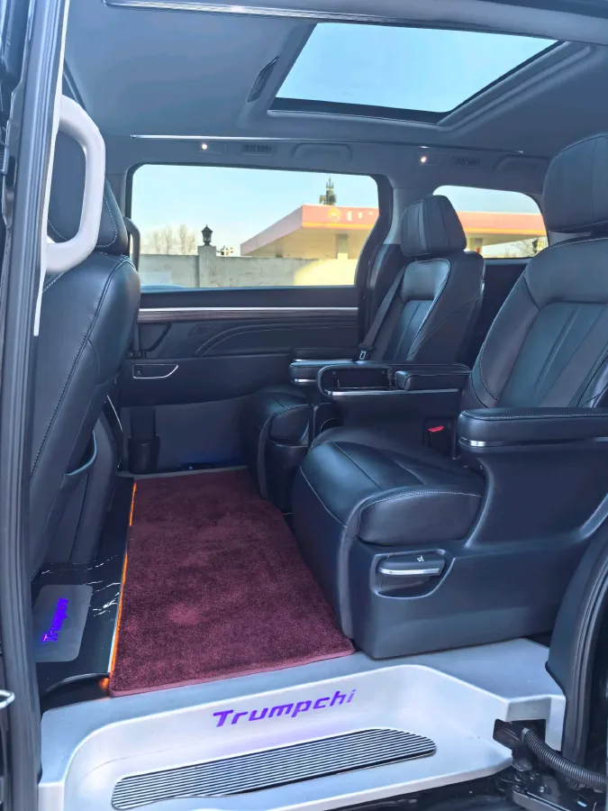 2021 GAC Trumpchi M8 2.0T 252HP L4 8AT,autocango,china used car exporter,china ev exporter,chinese used car exporter,chinese used ev exporter