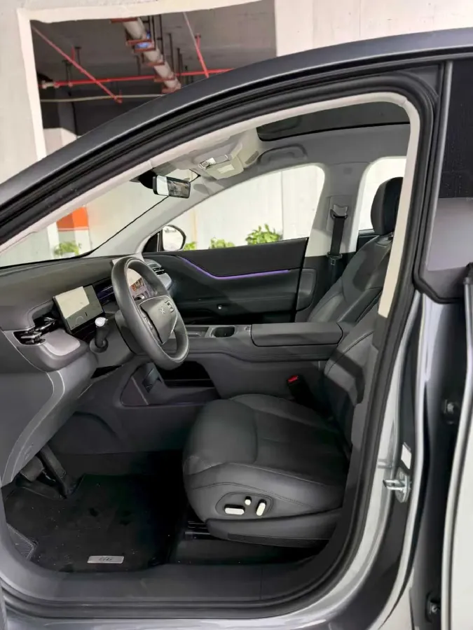 2025 Xpeng G6 BEV 68.5KWH,autocango,china used car exporter,china ev exporter,chinese used car exporter,chinese used ev exporter