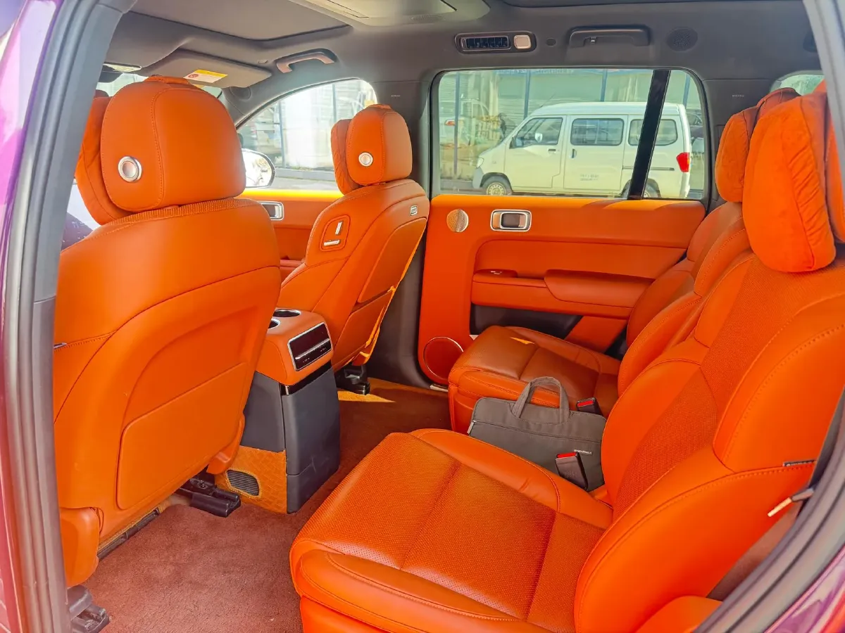 2022 Li L9 Range Extended 154HP REEV 42.6KWH,autocango,china used car exporter,china ev exporter,chinese used car exporter,chinese used ev exporter