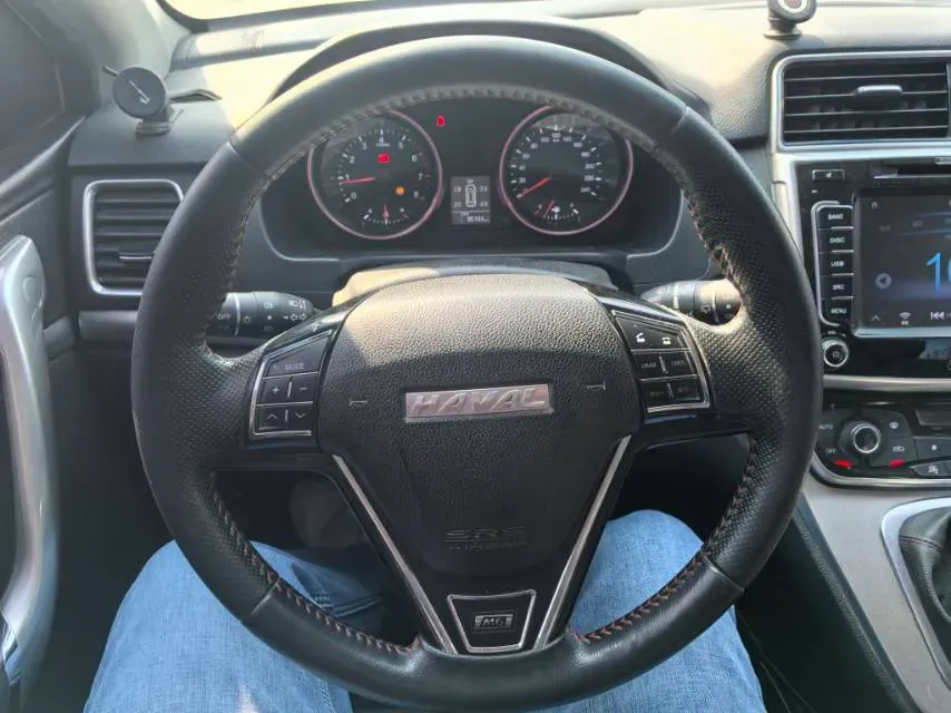 2018 Haval M6 1.5T 150HP L4 6MT,autocango,china used car exporter,china ev exporter,chinese used car exporter,chinese used ev exporter