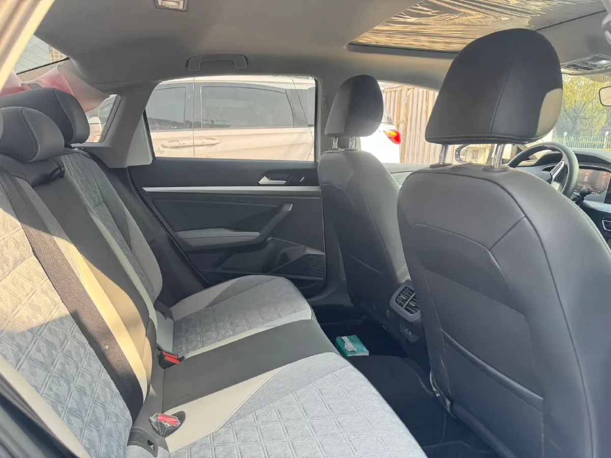 2023 Volkswagen Lavida 1.5T 160HP L4 7DCT,autocango,china used car exporter,china ev exporter,chinese used car exporter,chinese used ev exporter