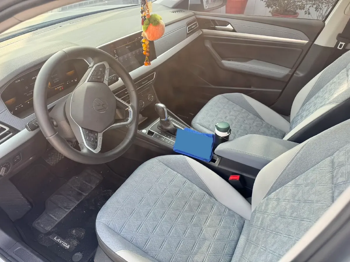 2023 Volkswagen Lavida 1.5T 160HP L4 7DCT,autocango,china used car exporter,china ev exporter,chinese used car exporter,chinese used ev exporter