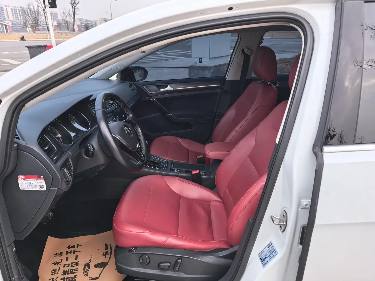 2017 Volkswagen Golf 1.4T 131HP L4 7DCT,autocango,china used car exporter,china ev exporter,chinese used car exporter,chinese used ev exporter