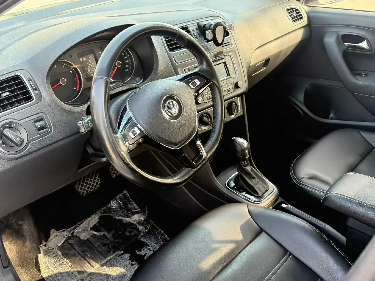 2016 Volkswagen Polo 1.6L 110HP L4 6AT,autocango,china used car exporter,china ev exporter,chinese used car exporter,chinese used ev exporter