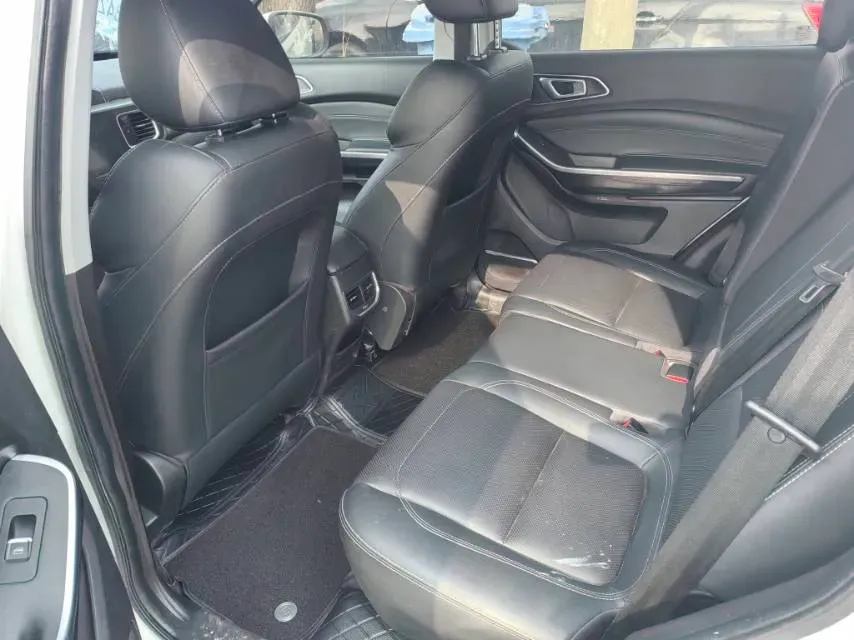 2018 Chery Tiggo 8 1.5T 147HP L4 6MT,autocango,china used car exporter,china ev exporter,chinese used car exporter,chinese used ev exporter