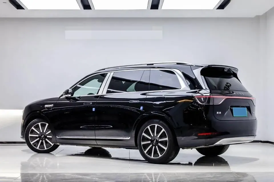 2025 AITO AITO M9 REEV 160HP REEV 52KWH,autocango,china used car exporter,china ev exporter,chinese used car exporter,chinese used ev exporter