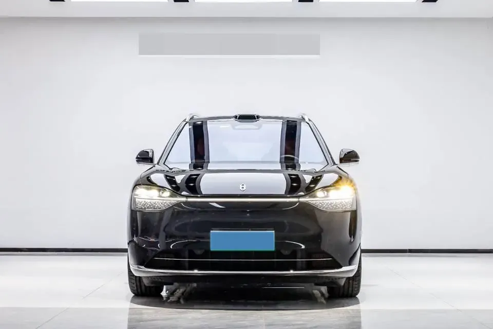 2025 AITO AITO M9 REEV 160HP REEV 52KWH,autocango,china used car exporter,china ev exporter,chinese used car exporter,chinese used ev exporter