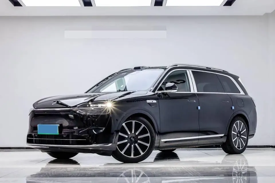 2025 AITO AITO M9 REEV 160HP REEV 52KWH,autocango,china used car exporter,china ev exporter,chinese used car exporter,chinese used ev exporter