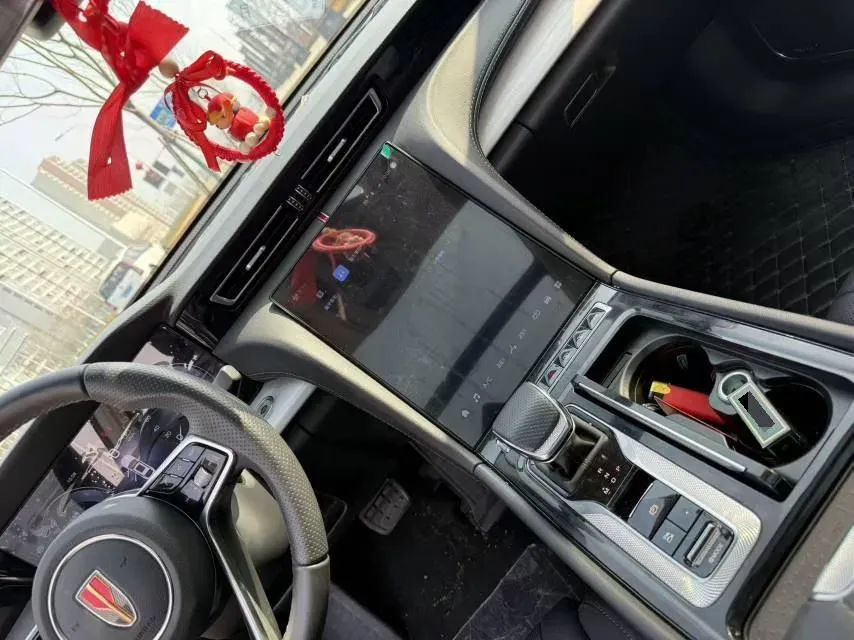 2024 HongQi H5 2.0T 224HP L4 8AT,autocango,china used car exporter,china ev exporter,chinese used car exporter,chinese used ev exporter