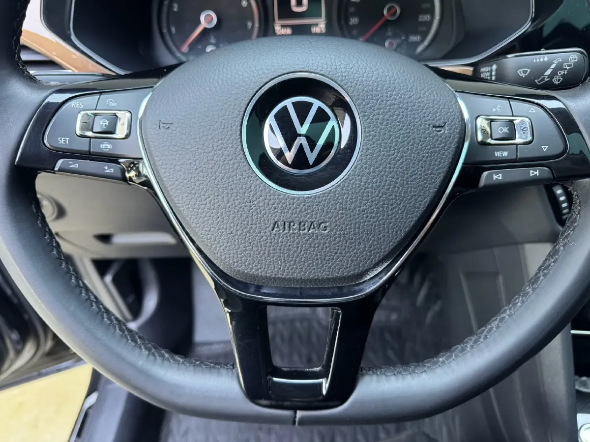 2021 Volkswagen Tharu 1.4T 150HP L4 7DCT,autocango,china used car exporter,china ev exporter,chinese used car exporter,chinese used ev exporter