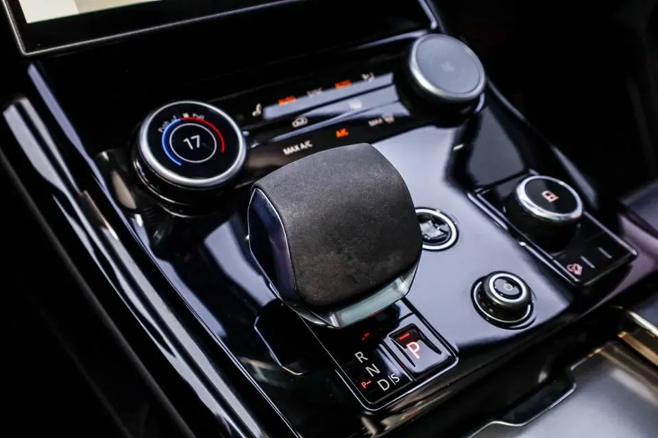 2023 Land Rover Range Rover Sport 3.0T 360HP L6 8AT,autocango,china used car exporter,china ev exporter,chinese used car exporter,chinese used ev exporter