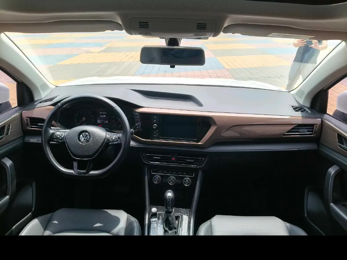 2020 Volkswagen Tharu 2.0T 186HP L4 7DCT,autocango,china used car exporter,china ev exporter,chinese used car exporter,chinese used ev exporter