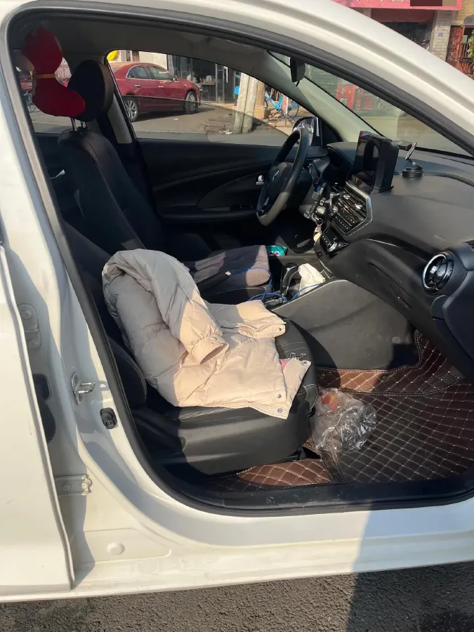 2019 ChangAn Alsvin 1.5L 107HP L4 5DCT,autocango,china used car exporter,china ev exporter,chinese used car exporter,chinese used ev exporter