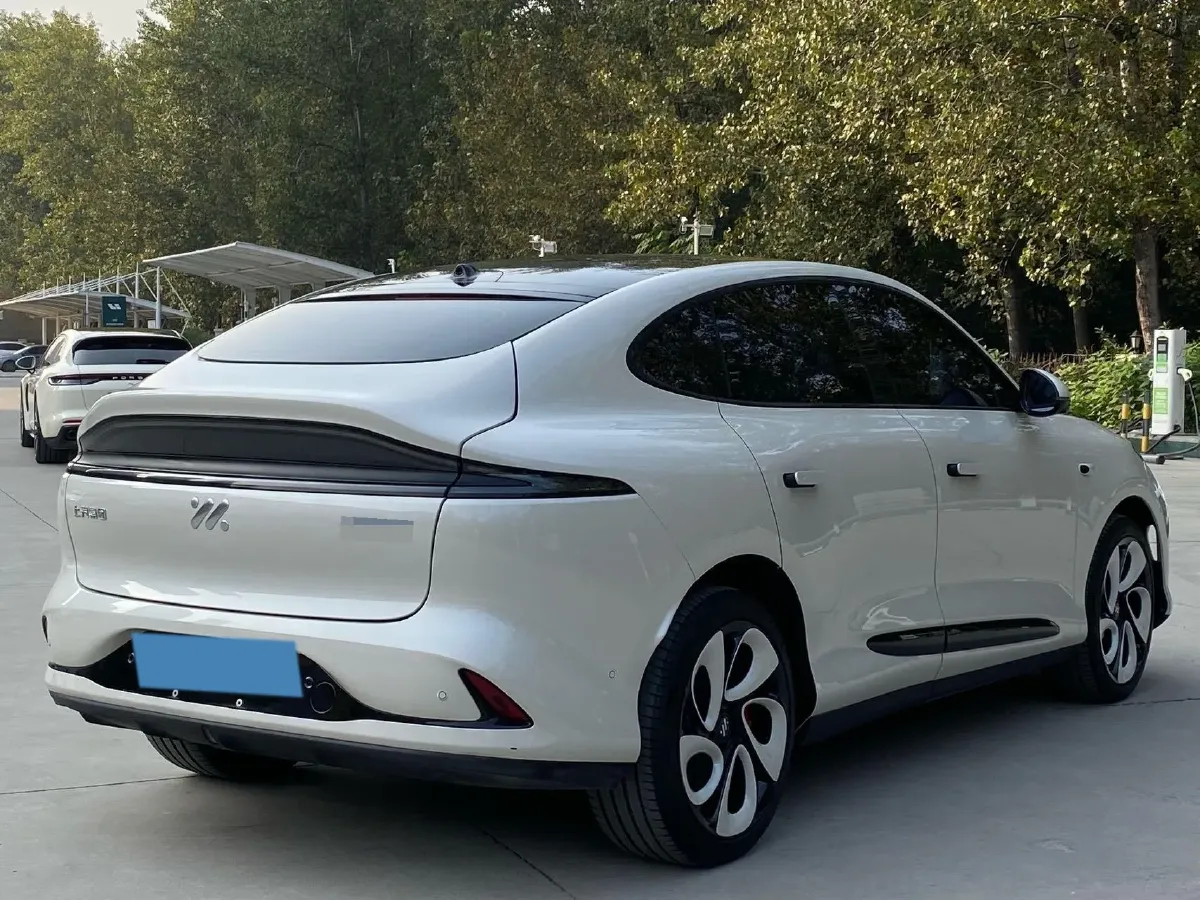 2023 IM LS6 BEV 71KWH,autocango,china used car exporter,china ev exporter,chinese used car exporter,chinese used ev exporter
