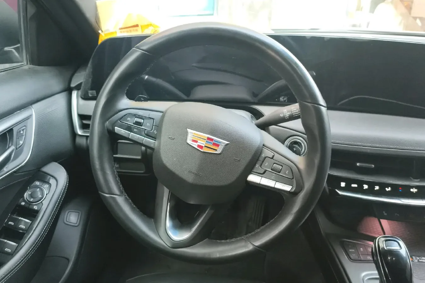 2024 Cadillac CT5 2.0T 237HP L4 10AT,autocango,china used car exporter,china ev exporter,chinese used car exporter,chinese used ev exporter