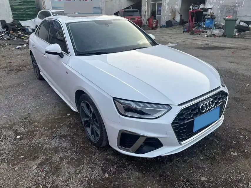 2022 Audi A4L 2.0T 190HP L4 7DCT,autocango,china used car exporter,china ev exporter,chinese used car exporter,chinese used ev exporter