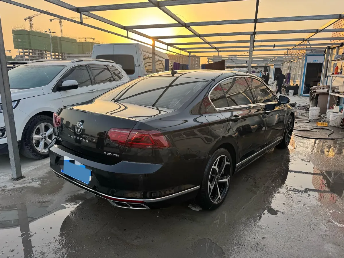2023 Volkswagen Magotan 2.0T 186HP L4 7DCT,autocango,china used car exporter,china ev exporter,chinese used car exporter,chinese used ev exporter