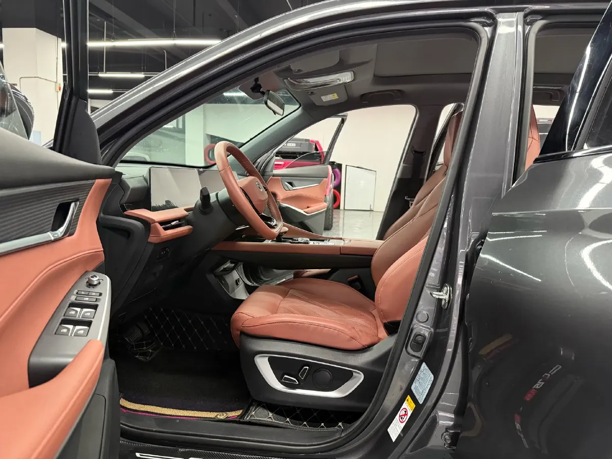 2022 ChangAn CS75 Plus 1.5T 188HP L4 8AT,autocango,china used car exporter,china ev exporter,chinese used car exporter,chinese used ev exporter