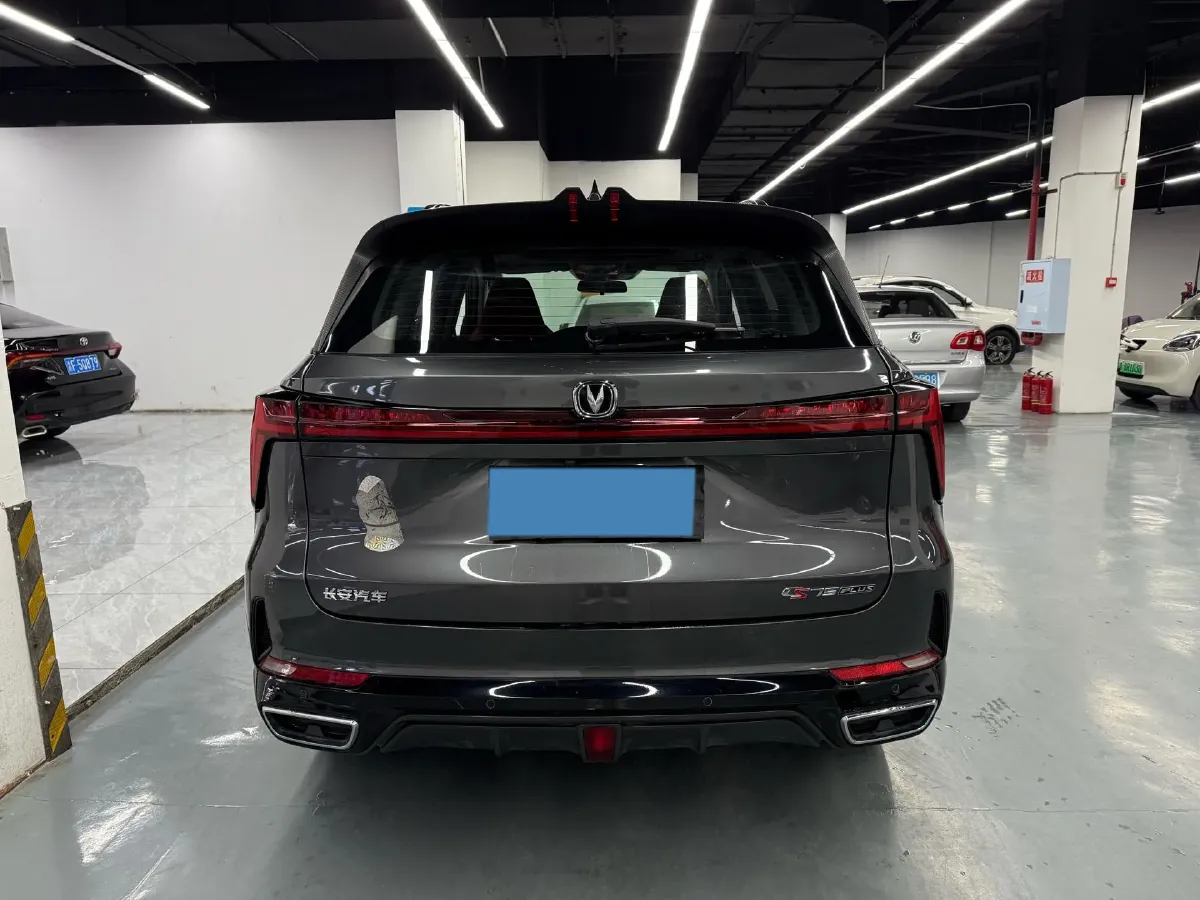 2022 ChangAn CS75 Plus 1.5T 188HP L4 8AT,autocango,china used car exporter,china ev exporter,chinese used car exporter,chinese used ev exporter