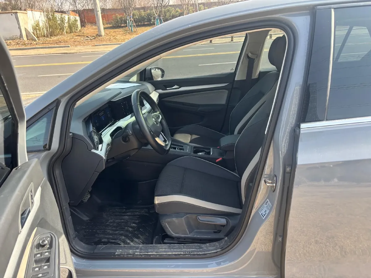 2021 Volkswagen Golf 1.4T 150HP L4 7DCT,autocango,china used car exporter,china ev exporter,chinese used car exporter,chinese used ev exporter