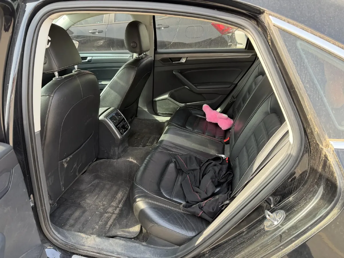 2017 Volkswagen Passat 1.8T 180HP L4 7DCT,autocango,china used car exporter,china ev exporter,chinese used car exporter,chinese used ev exporter