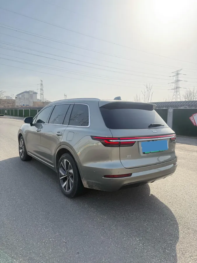 2021 Li ONE Range Extended 131HP REEV 40.5KWH,autocango,china used car exporter,china ev exporter,chinese used car exporter,chinese used ev exporter
