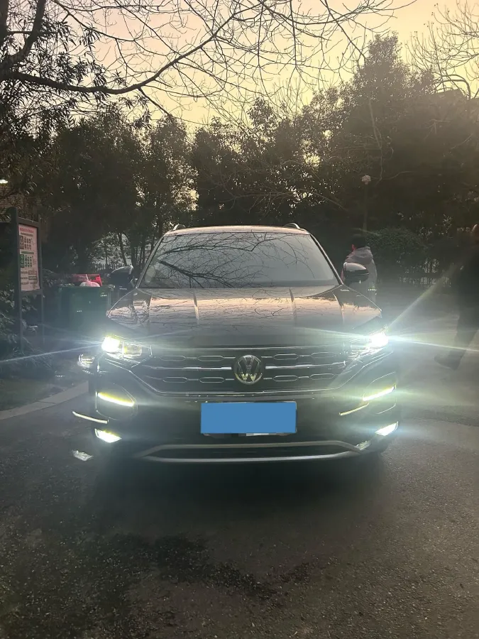 2020 Volkswagen Tayron 2.0T 186HP L4 7DCT,autocango,china used car exporter,china ev exporter,chinese used car exporter,chinese used ev exporter