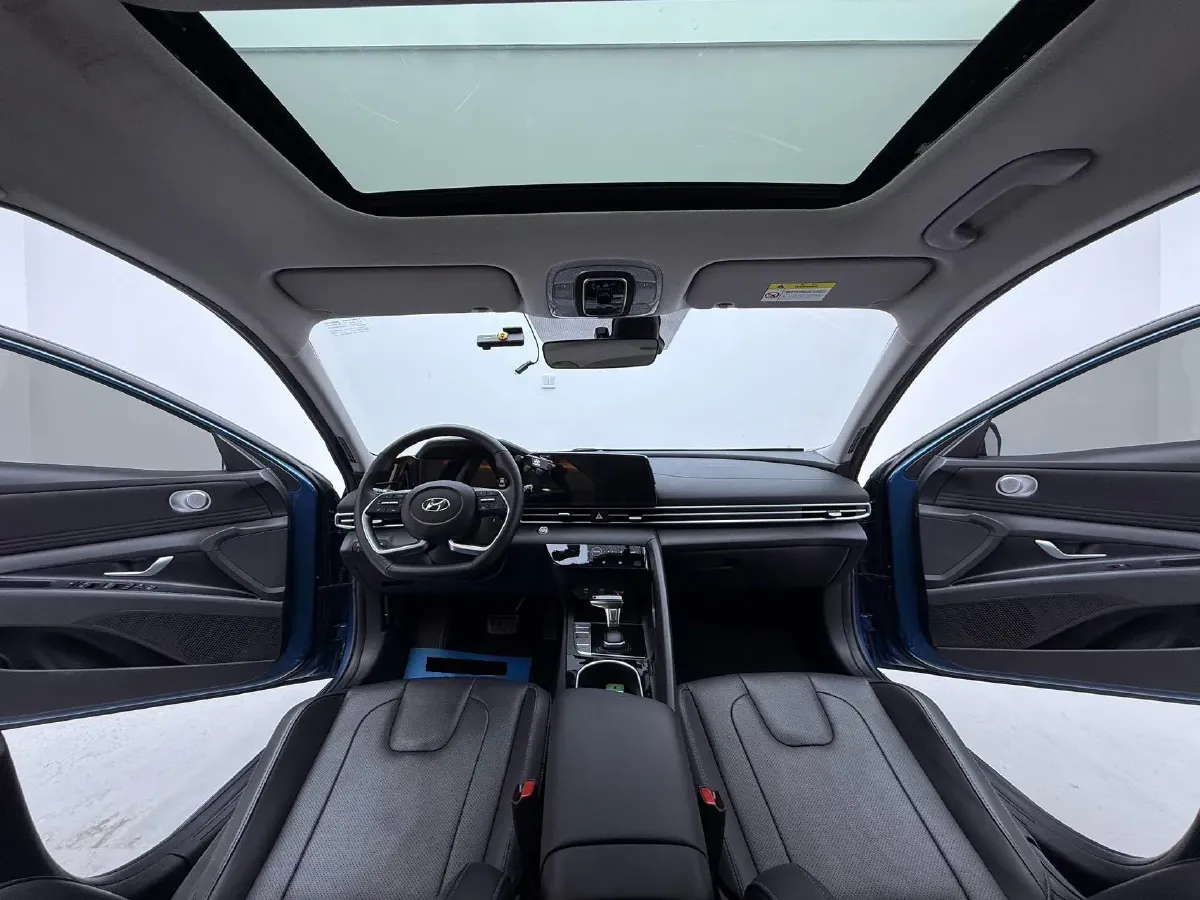 2021 Hyundai Elantra 1.5L 115HP L4 CVT,autocango,china used car exporter,china ev exporter,chinese used car exporter,chinese used ev exporter