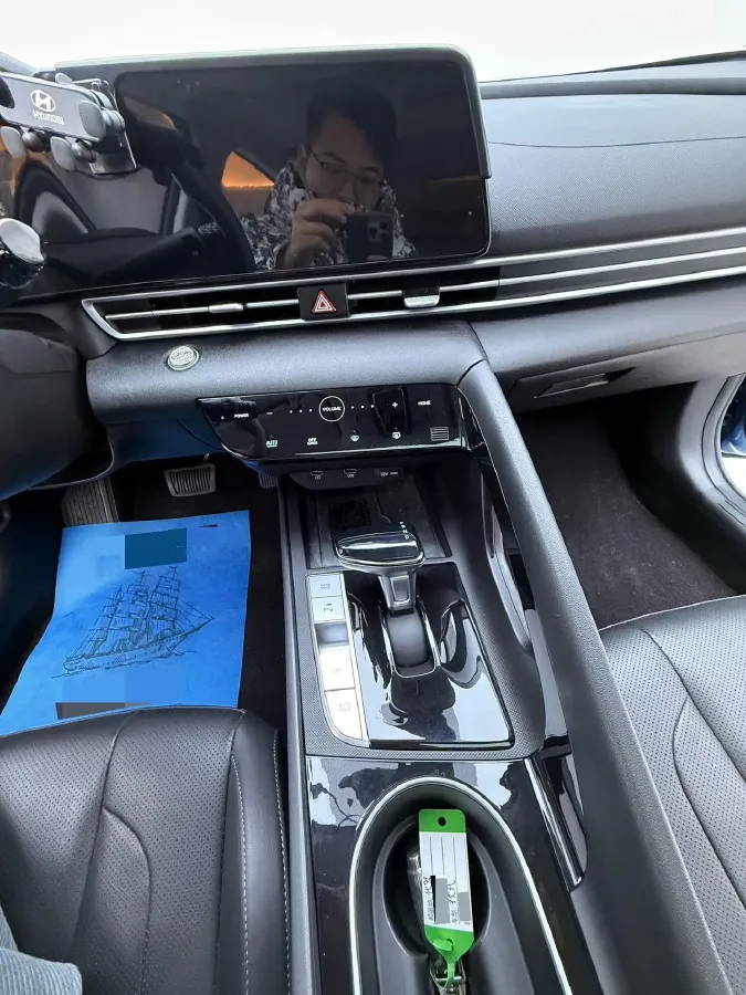 2021 Hyundai Elantra 1.5L 115HP L4 CVT,autocango,china used car exporter,china ev exporter,chinese used car exporter,chinese used ev exporter