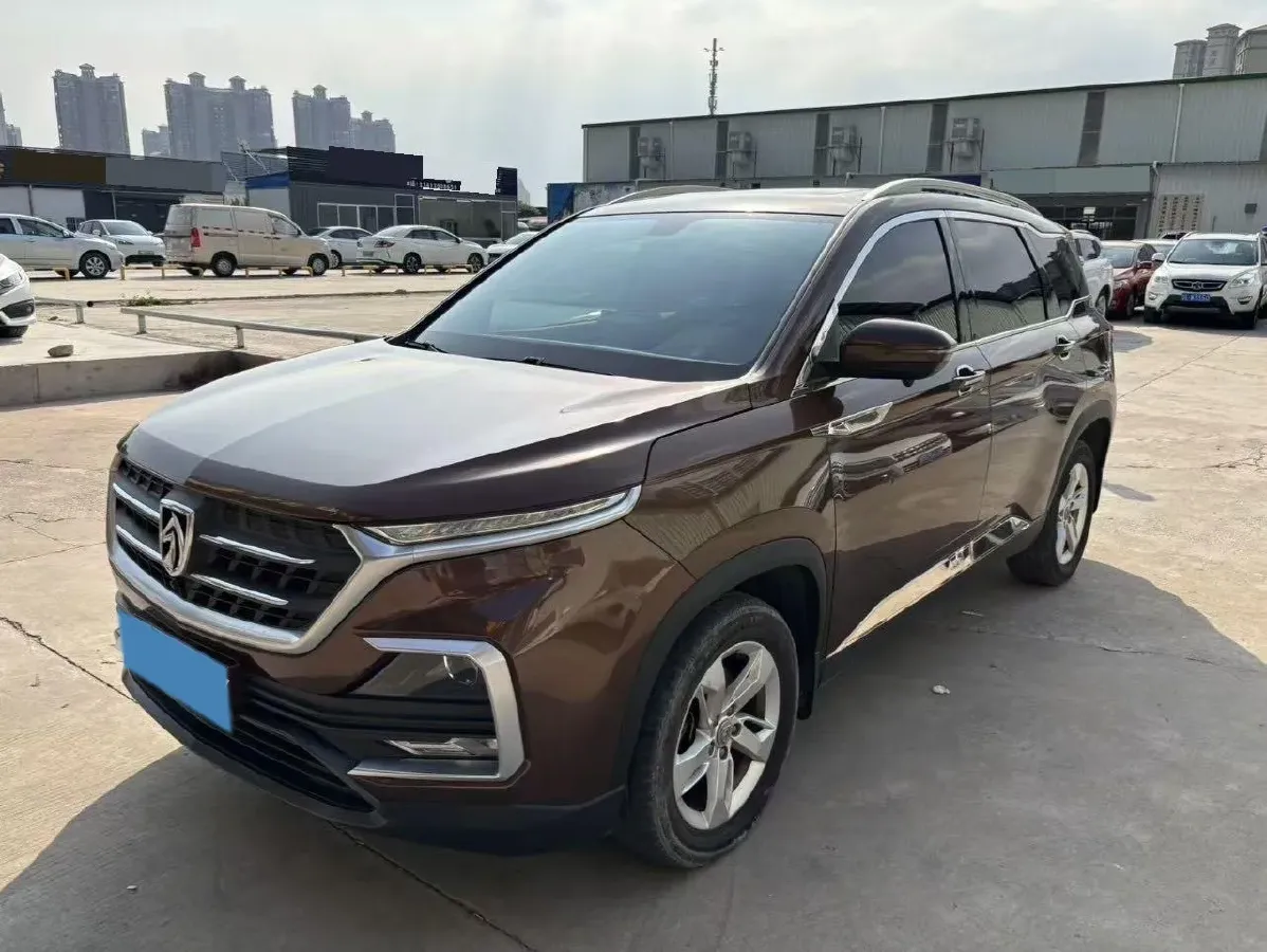 2019 BaoJun 530 1.5T 151HP L4 CVT,autocango,china used car exporter,china ev exporter,chinese used car exporter,chinese used ev exporter