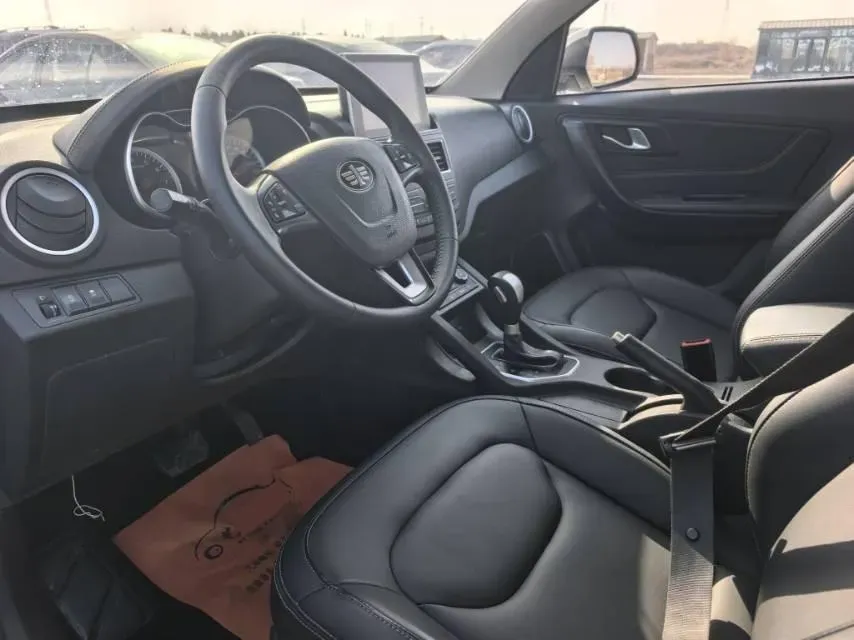 2018 Bestune X40 1.6L 114HP L4 6AT,autocango,china used car exporter,china ev exporter,chinese used car exporter,chinese used ev exporter