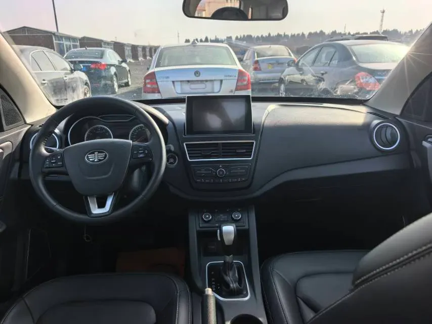 2018 Bestune X40 1.6L 114HP L4 6AT,autocango,china used car exporter,china ev exporter,chinese used car exporter,chinese used ev exporter