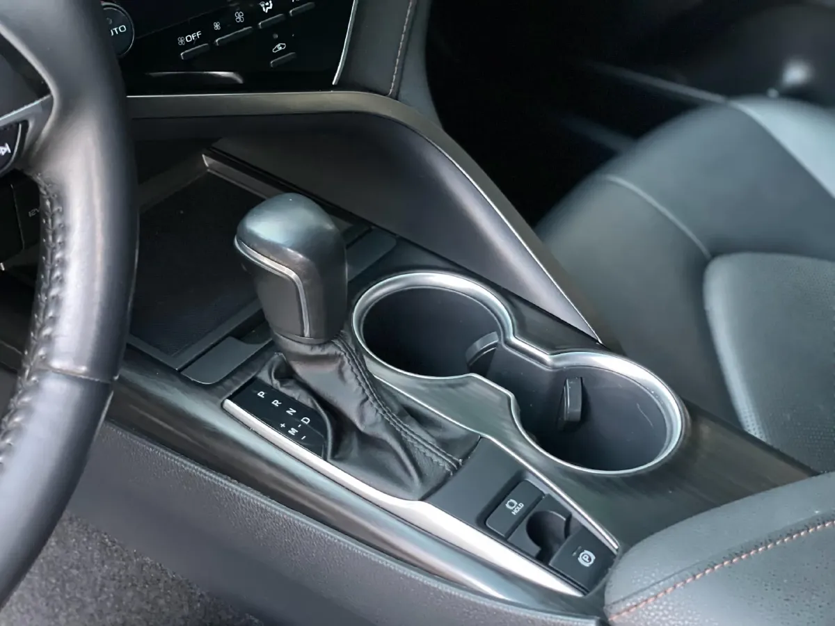 2021 Toyota Camry 2.0L 178HP L4 CVT,autocango,china used car exporter,china ev exporter,chinese used car exporter,chinese used ev exporter