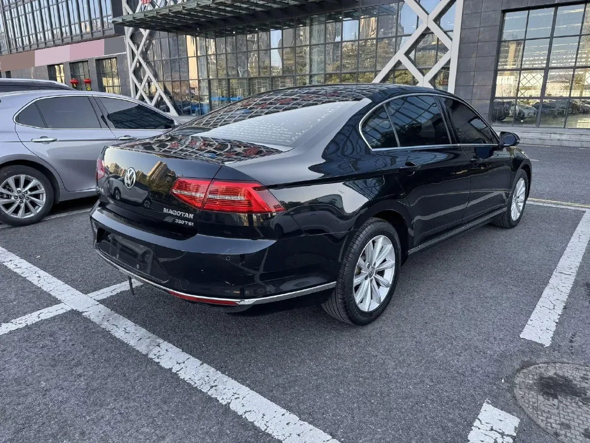 2018 Volkswagen Magotan 1.8T 180HP L4 7DCT,autocango,china used car exporter,china ev exporter,chinese used car exporter,chinese used ev exporter