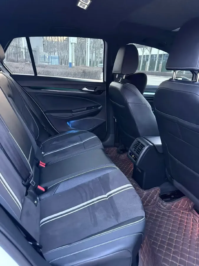 2023 Volkswagen Golf 1.4T 150HP L4 7DCT,autocango,china used car exporter,china ev exporter,chinese used car exporter,chinese used ev exporter