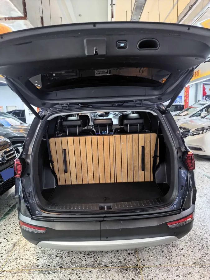 2021 Hyundai Custo 2.0T 236HP L4 8AT,autocango,china used car exporter,china ev exporter,chinese used car exporter,chinese used ev exporter