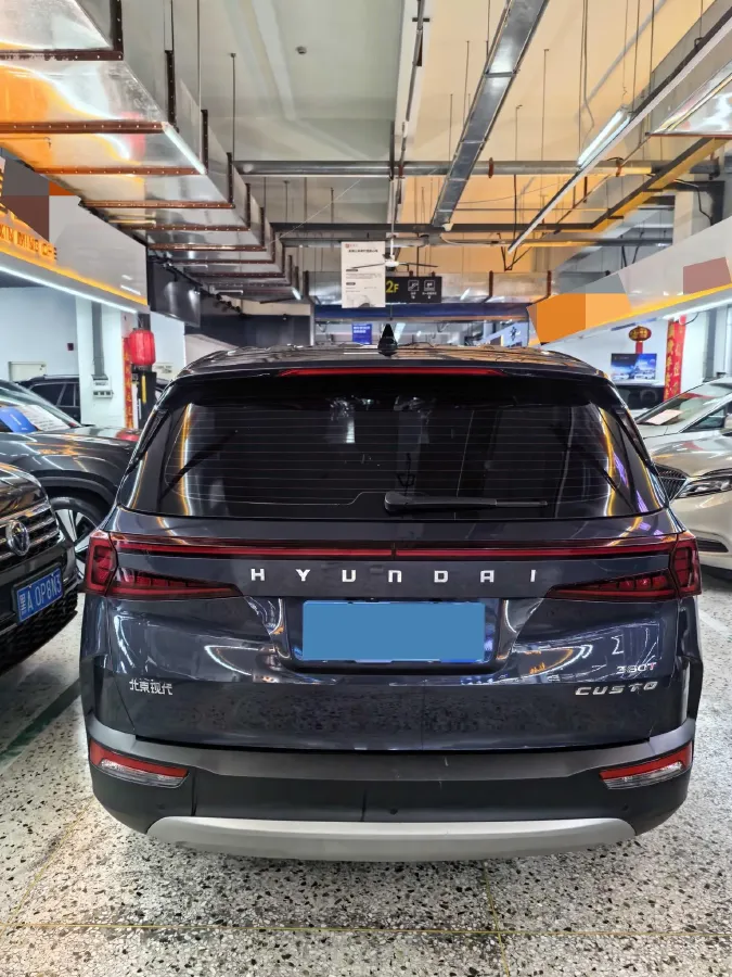 2021 Hyundai Custo 2.0T 236HP L4 8AT,autocango,china used car exporter,china ev exporter,chinese used car exporter,chinese used ev exporter